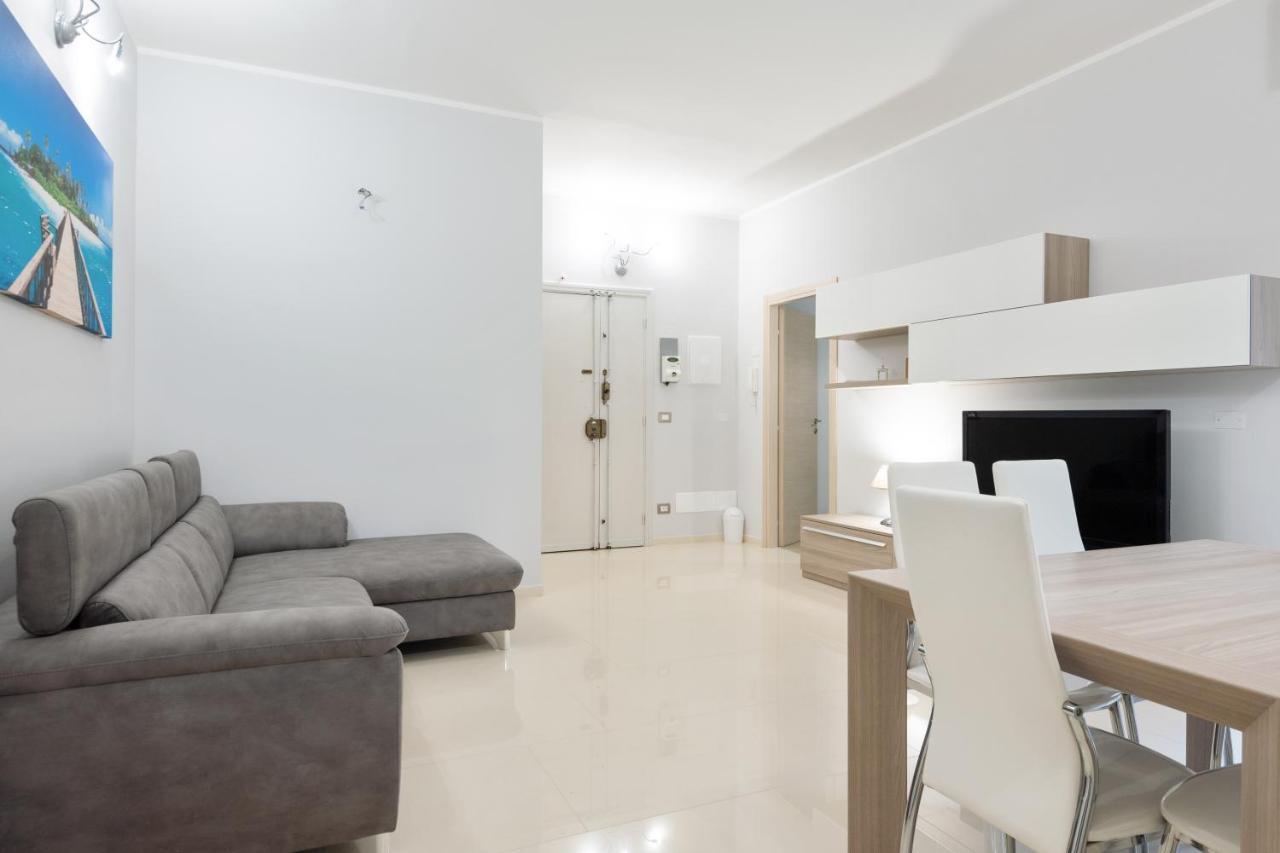 Modern Flat 250 Mt From The Sea - Albissola Marina Appartement Buitenkant foto