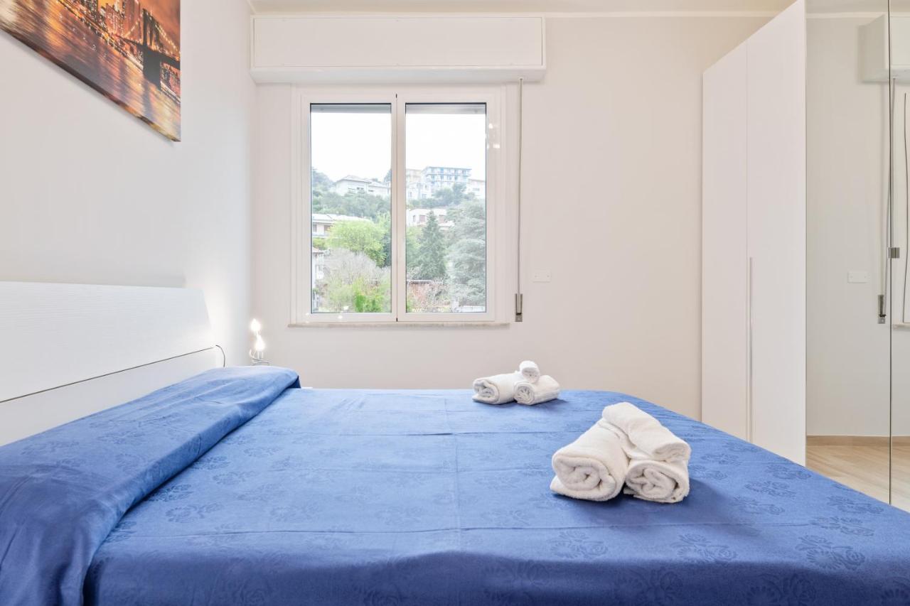 Modern Flat 250 Mt From The Sea - Albissola Marina Appartement Buitenkant foto