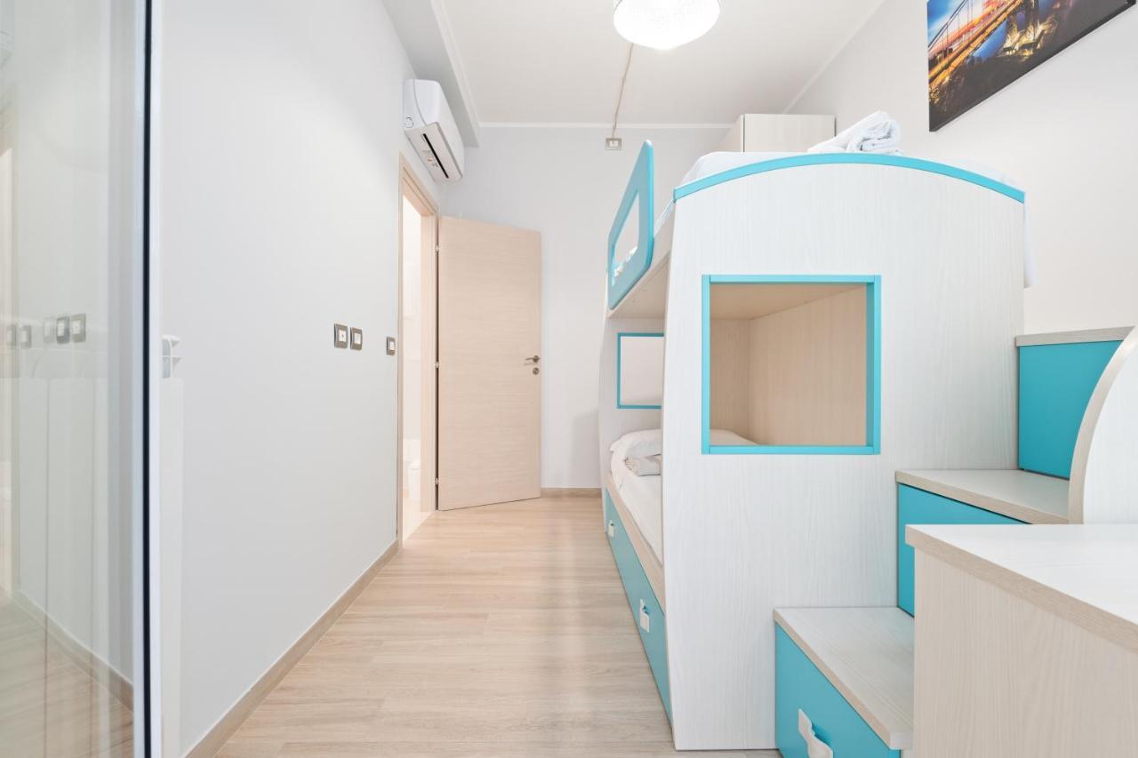 Modern Flat 250 Mt From The Sea - Albissola Marina Appartement Buitenkant foto